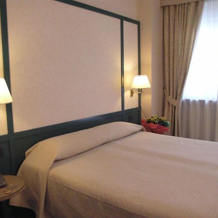 Hotel Smeraldo Torino מראה חיצוני תמונה
