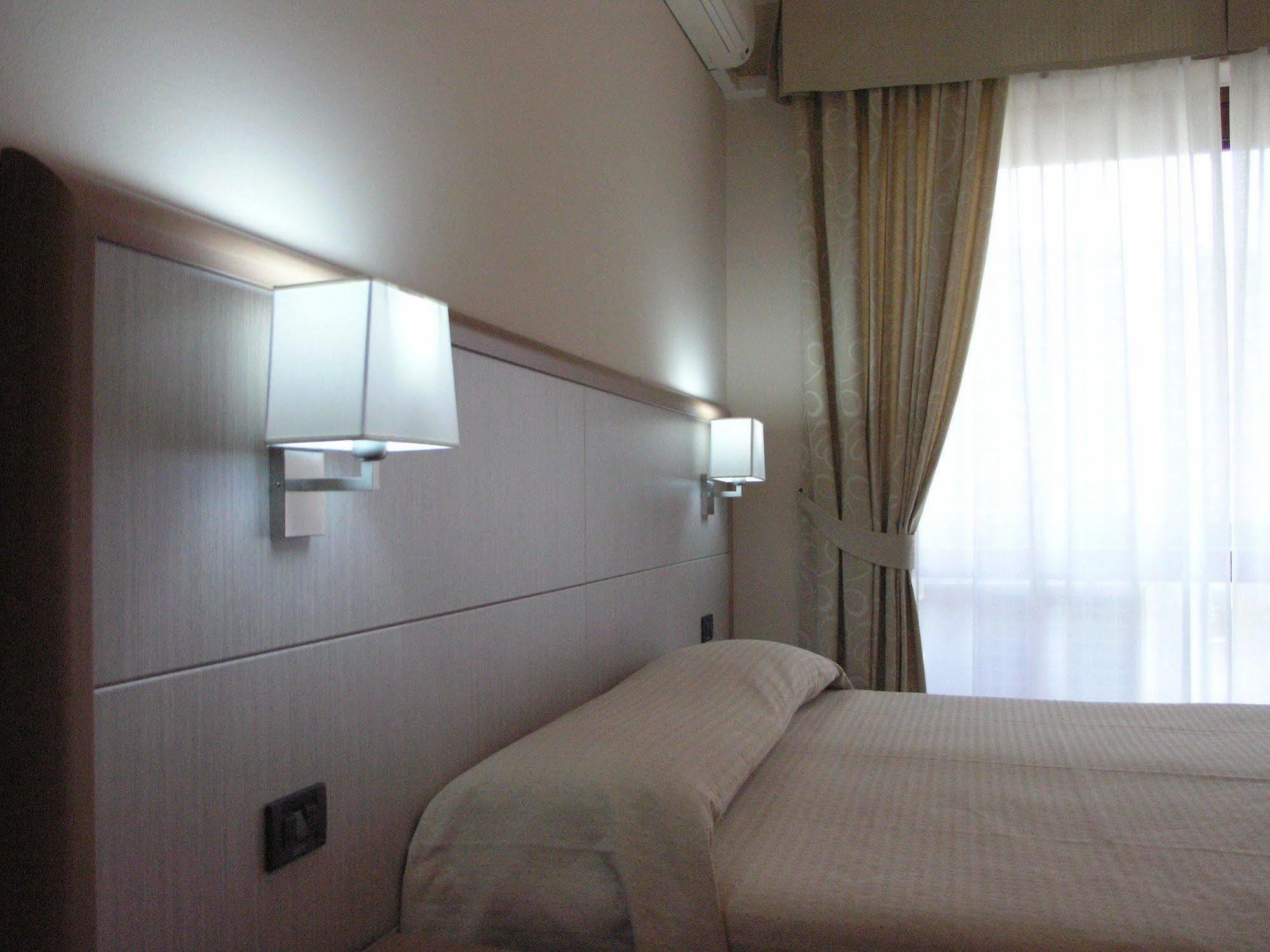 Hotel Smeraldo Torino מראה חיצוני תמונה